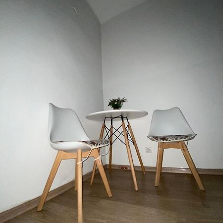 Center Studio Apartment Podgoriţa Exterior foto