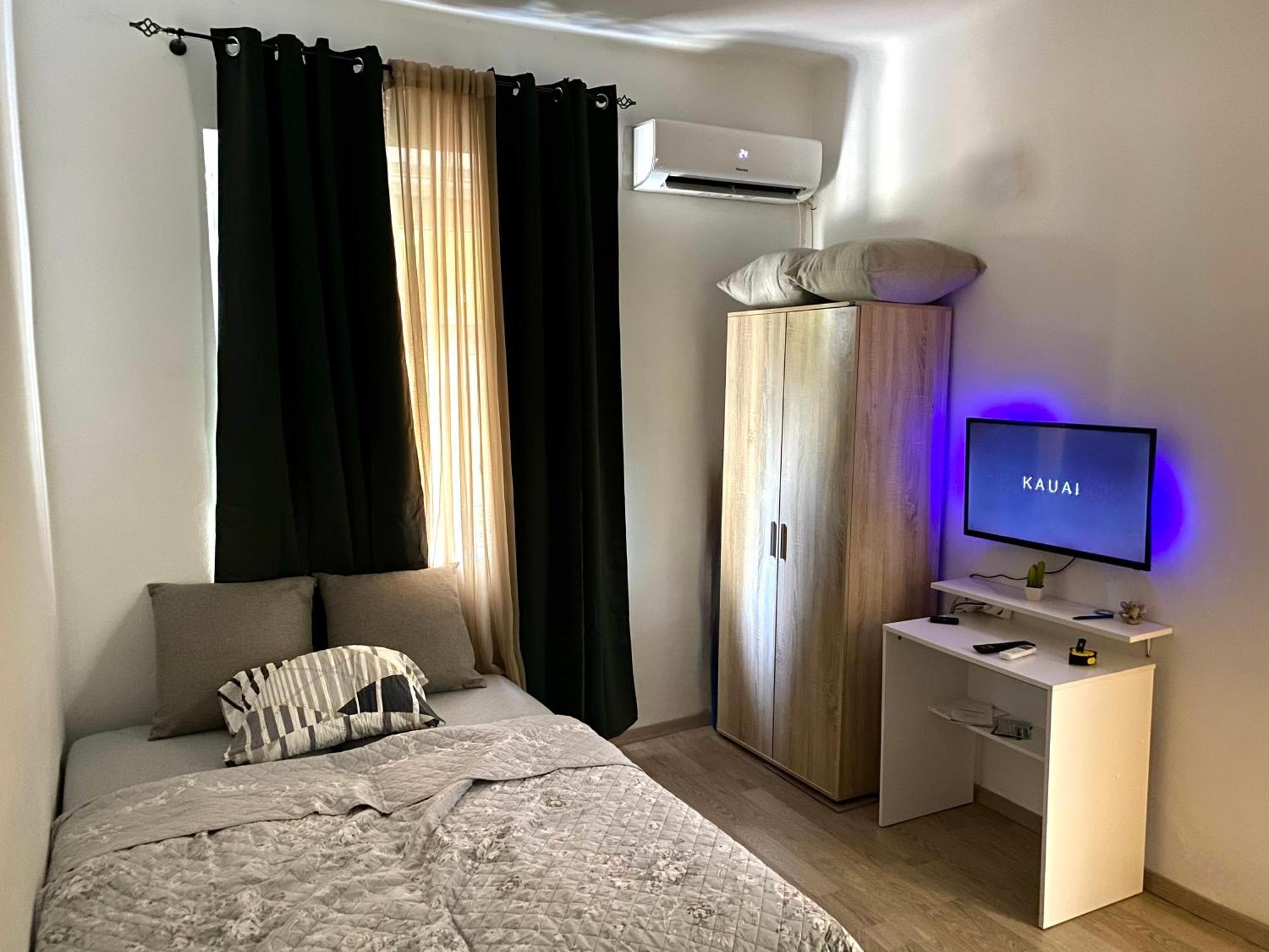 Center Studio Apartment Podgoriţa Exterior foto